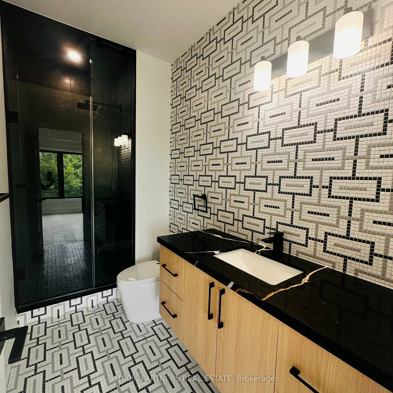 59, Charles, Central Newmarket, Newmarket