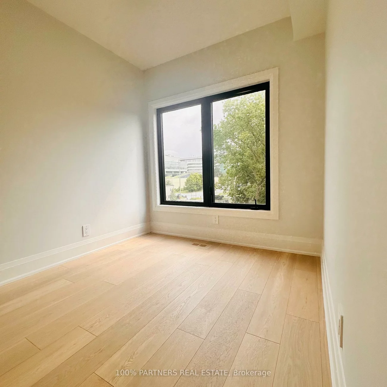 59, Charles, Central Newmarket, Newmarket