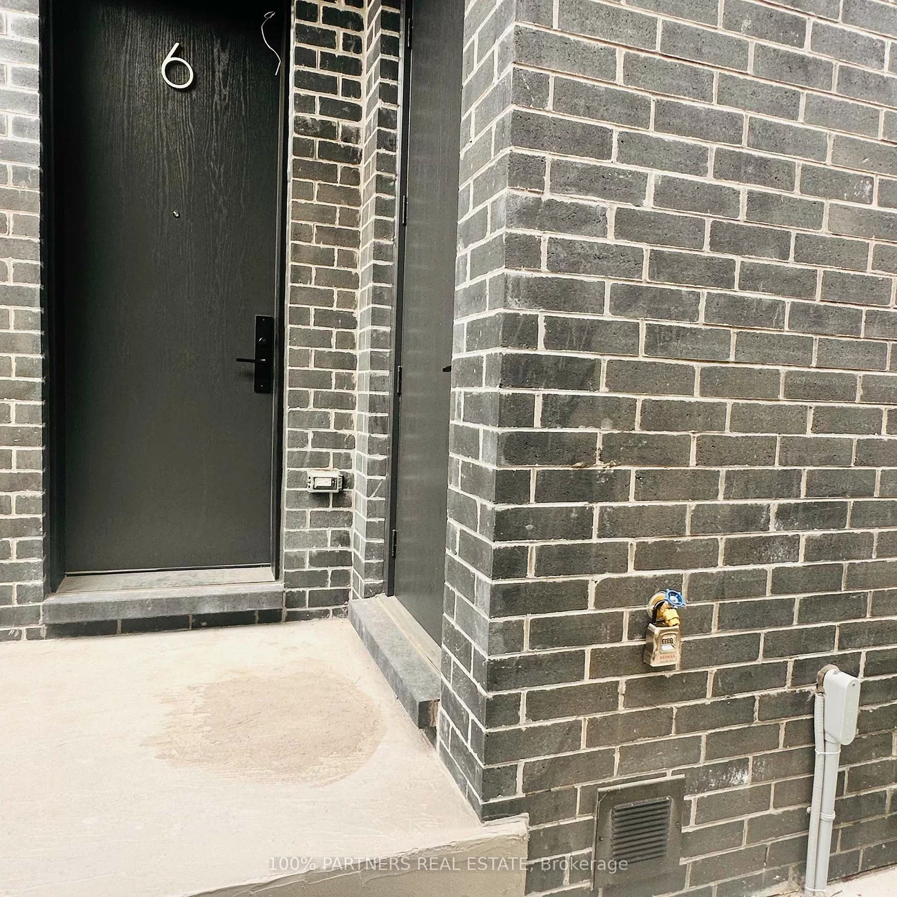 59, Charles, Central Newmarket, Newmarket