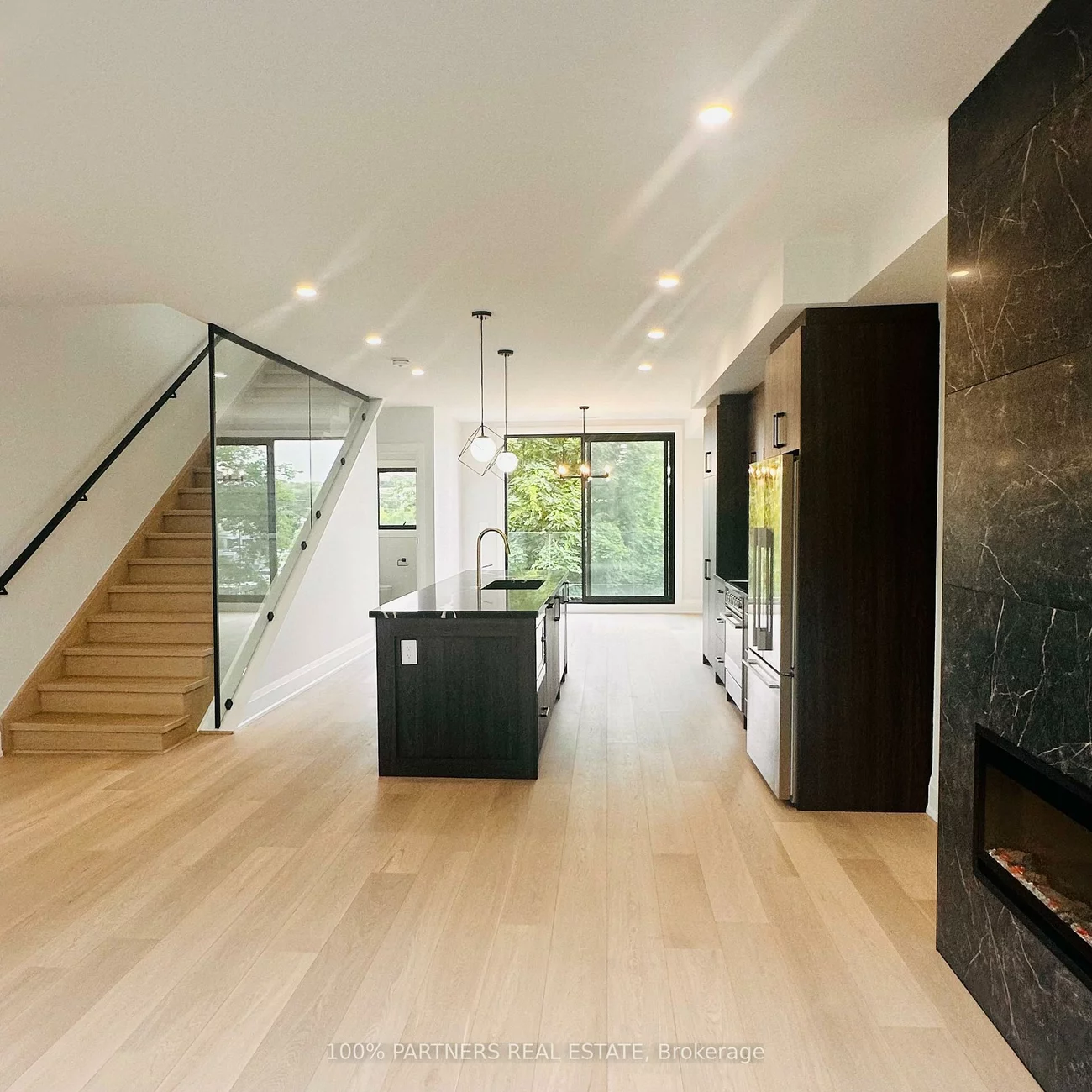 59, Charles, Central Newmarket, Newmarket