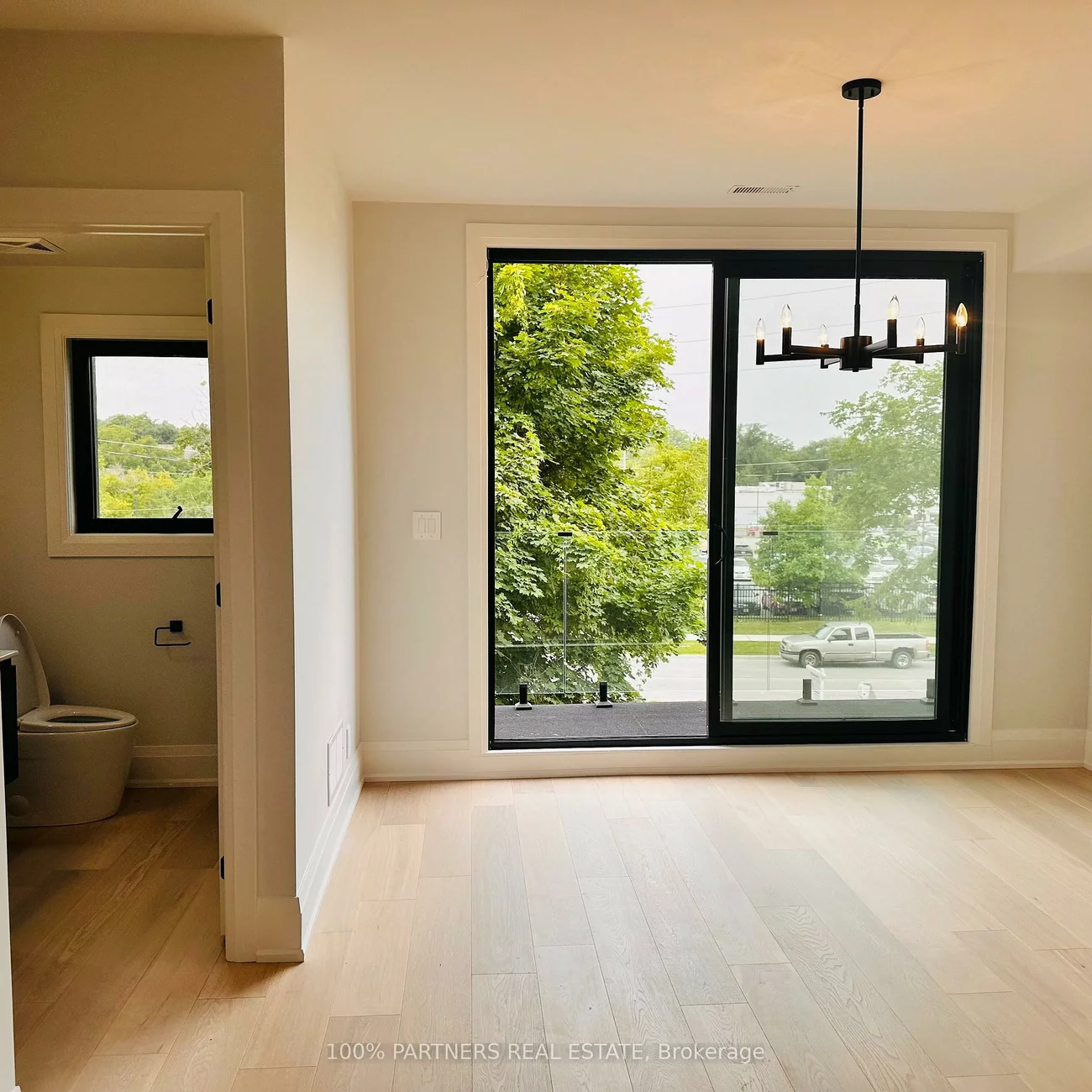 59, Charles, Central Newmarket, Newmarket