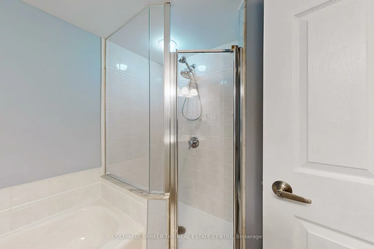 900, Bogart Mill, Gorham-College Manor, Newmarket