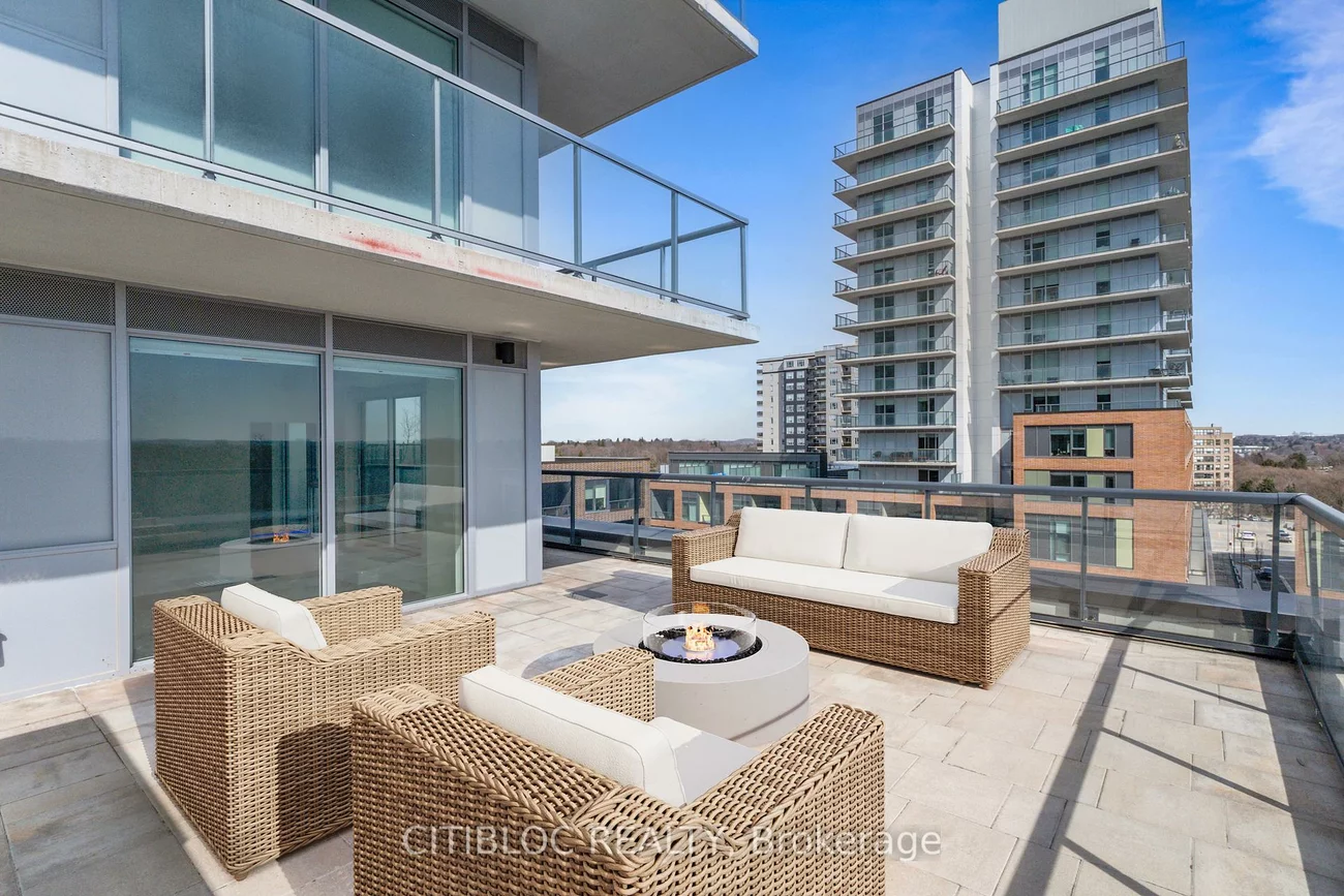 185, Deerfield, Central Newmarket, Newmarket