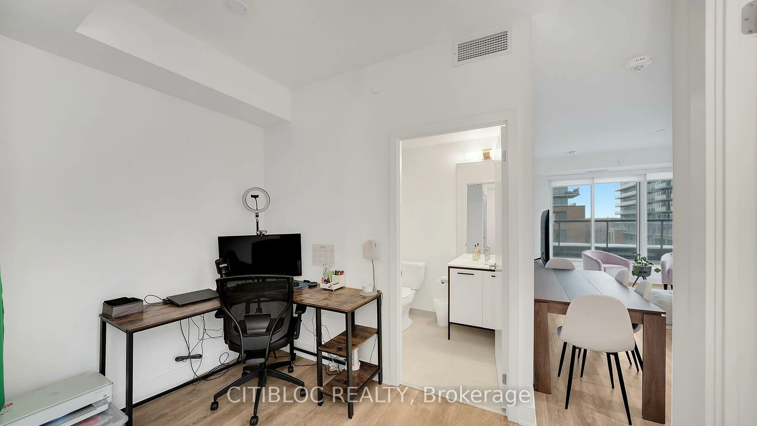 185, Deerfield, Central Newmarket, Newmarket