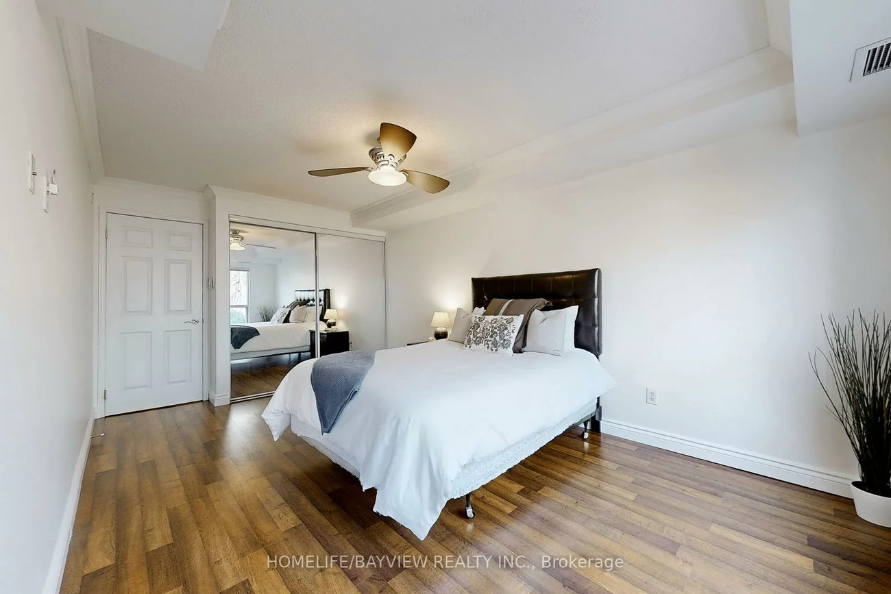 900, Bogart Mill, Gorham-College Manor, Newmarket