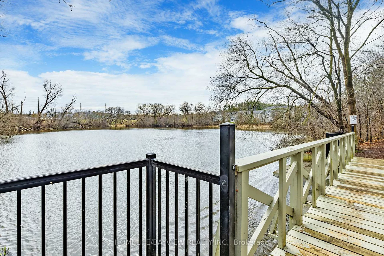 900, Bogart Mill, Gorham-College Manor, Newmarket