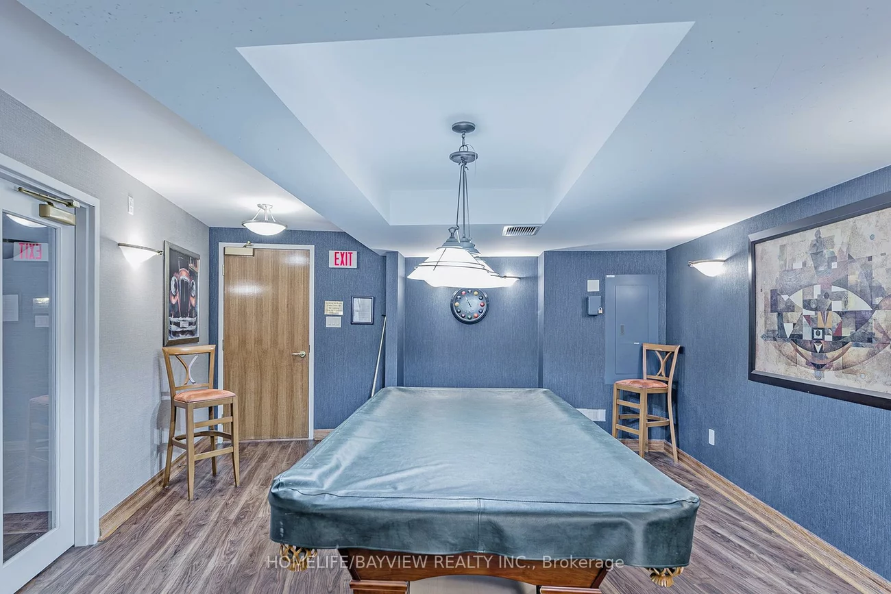 900, Bogart Mill, Gorham-College Manor, Newmarket