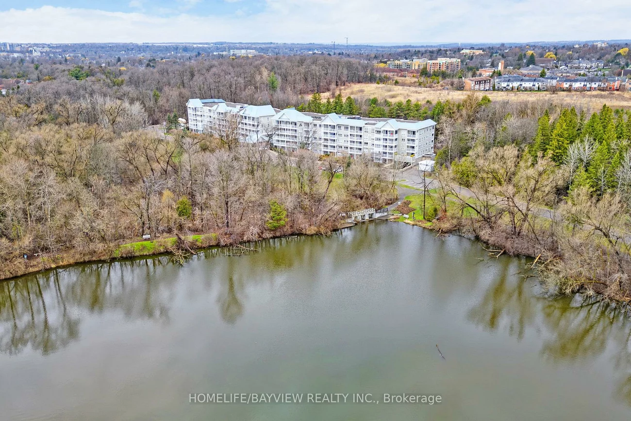 900, Bogart Mill, Gorham-College Manor, Newmarket