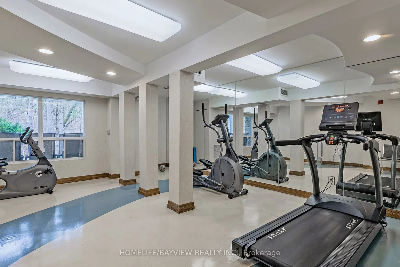 900, Bogart Mill, Gorham-College Manor, Newmarket