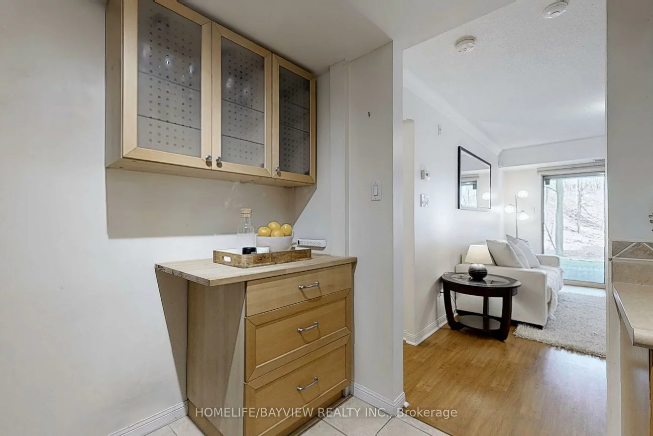 900, Bogart Mill, Gorham-College Manor, Newmarket