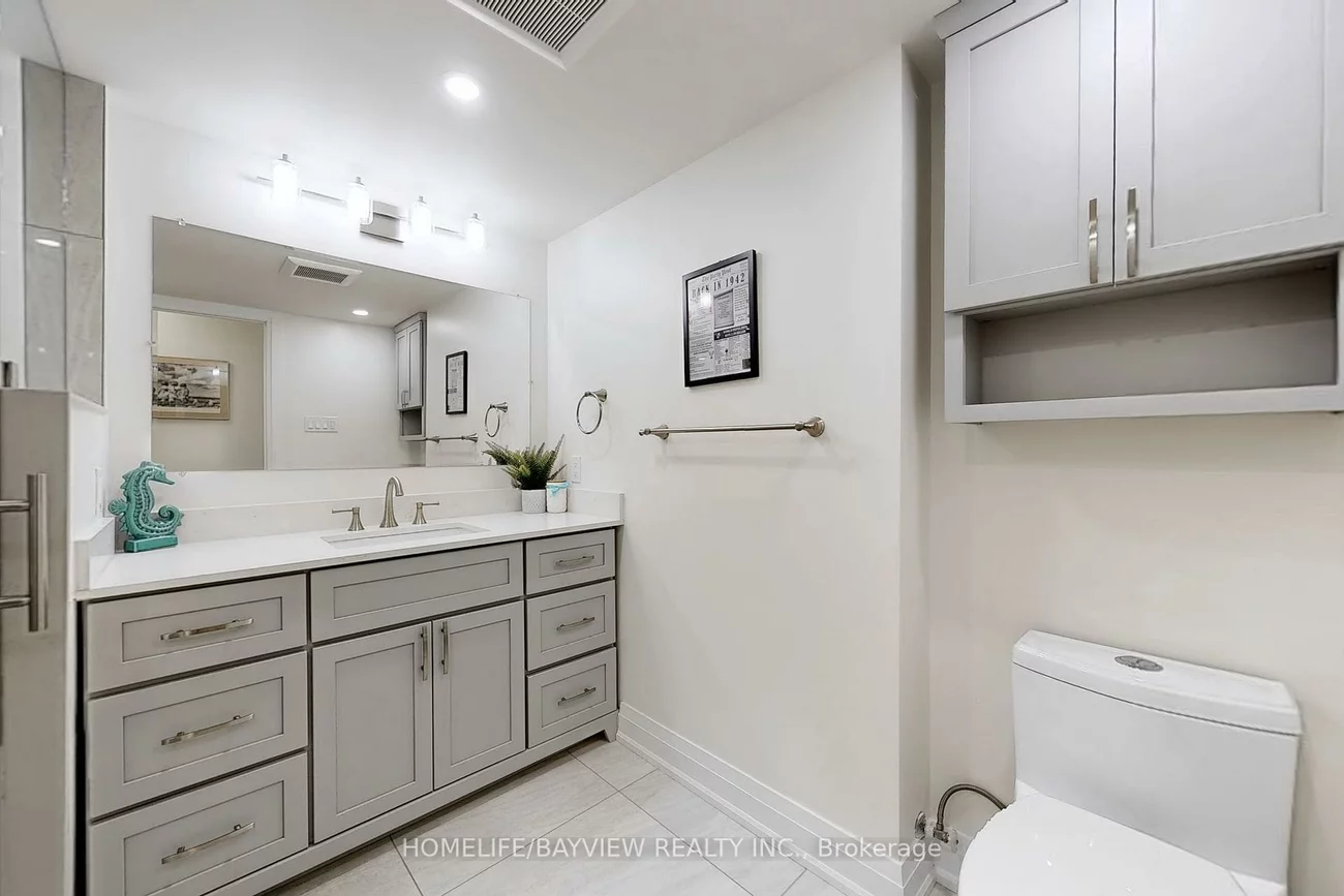 900, Bogart Mill, Gorham-College Manor, Newmarket