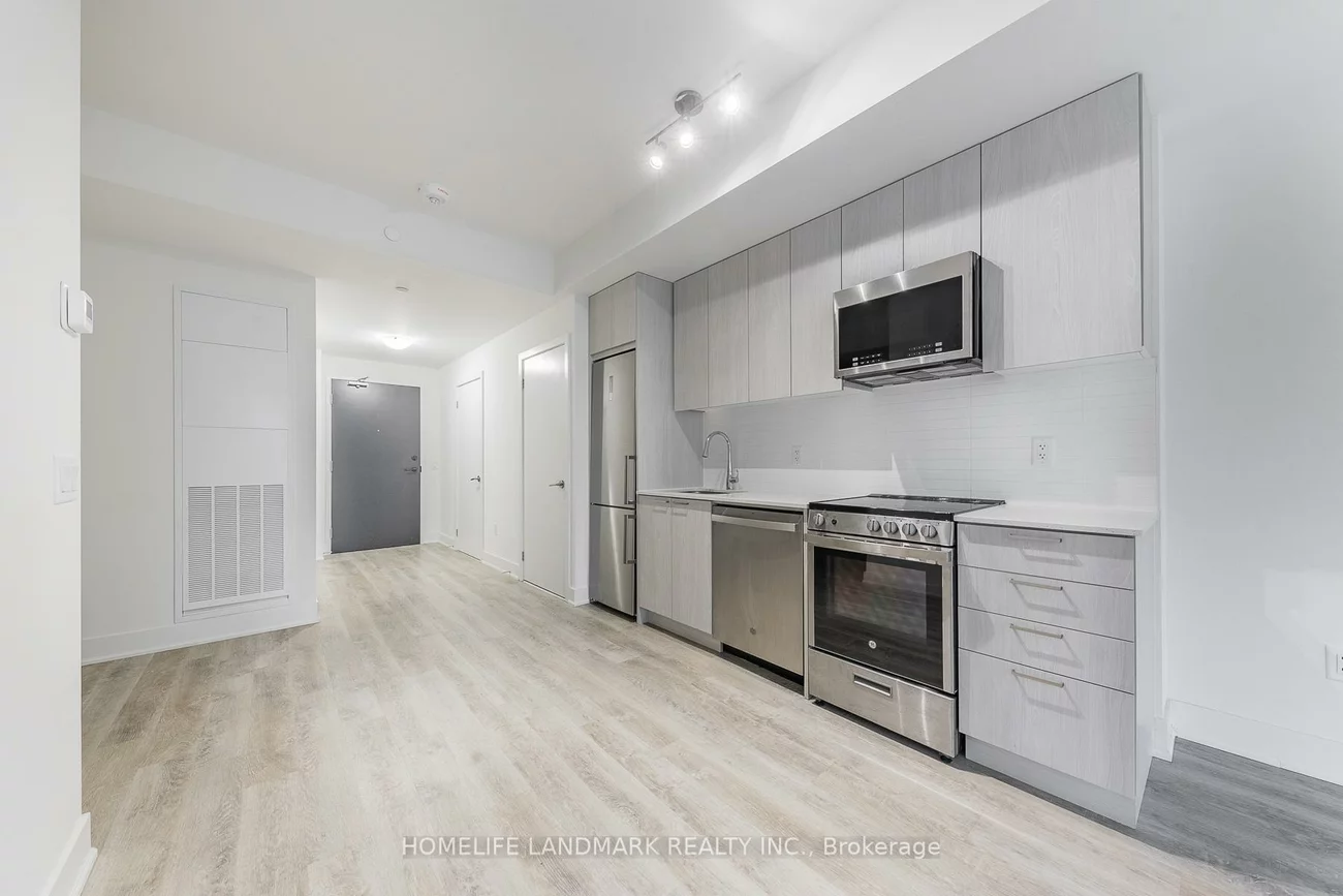 185, Deerfield, Central Newmarket, Newmarket