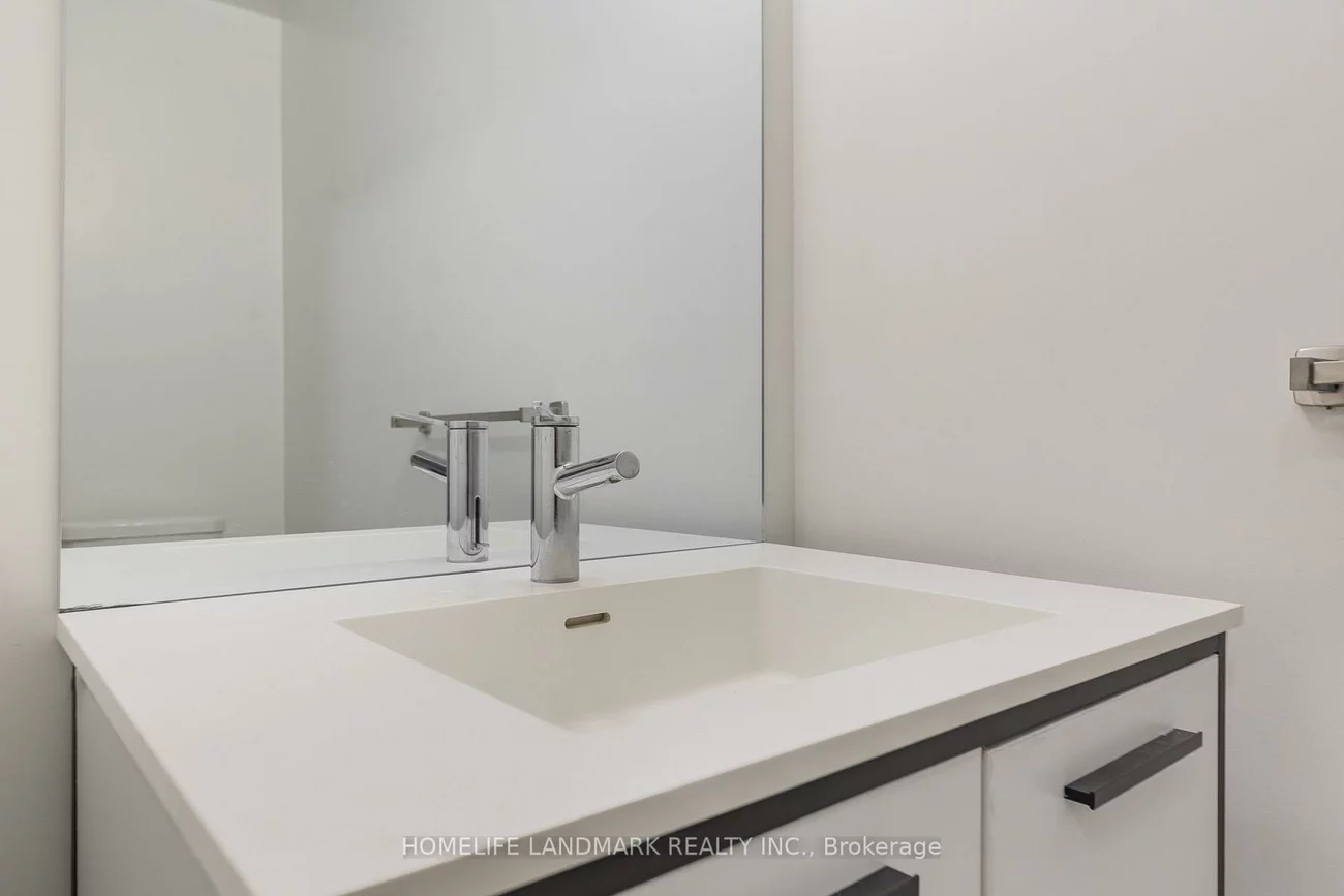 185, Deerfield, Central Newmarket, Newmarket