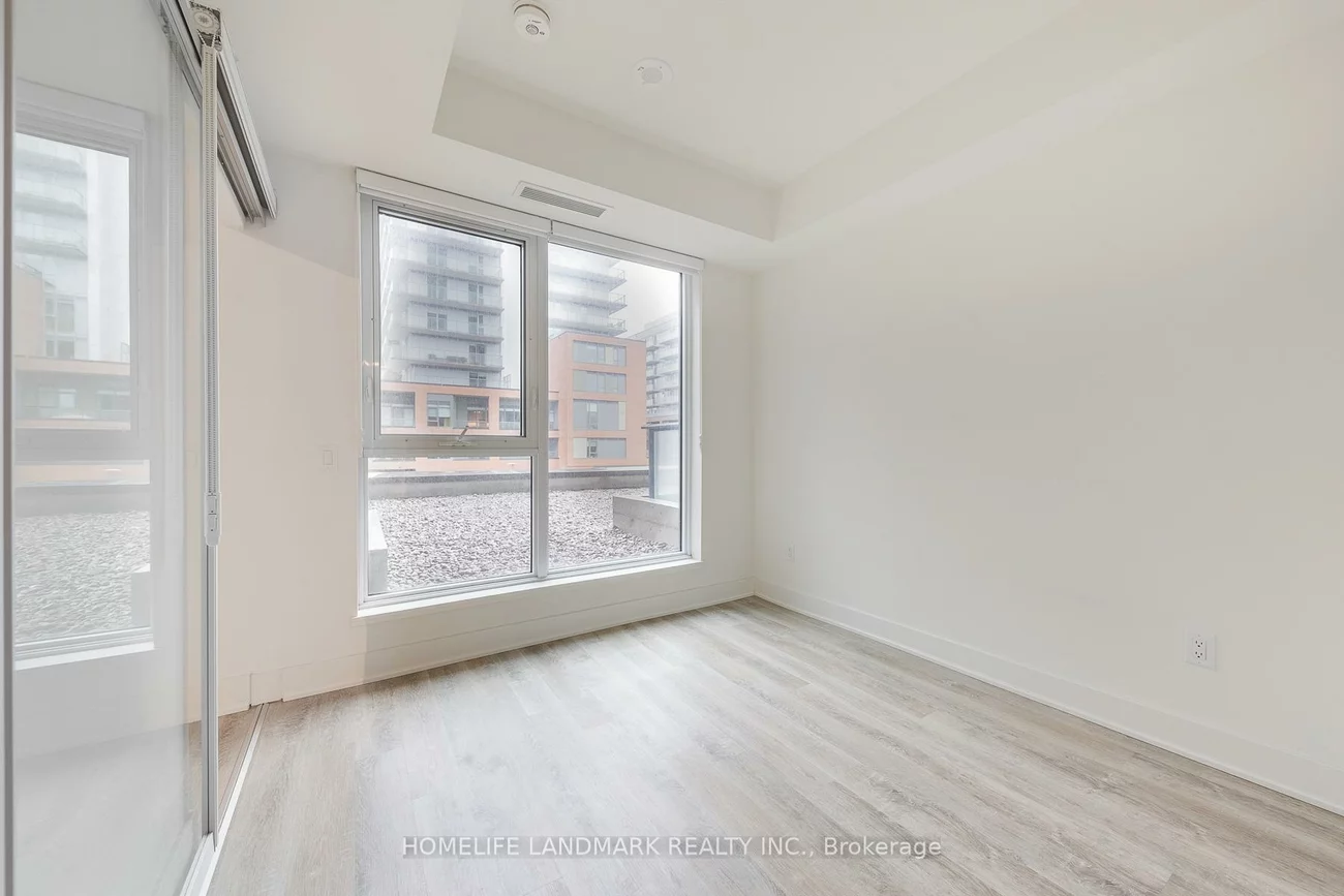185, Deerfield, Central Newmarket, Newmarket