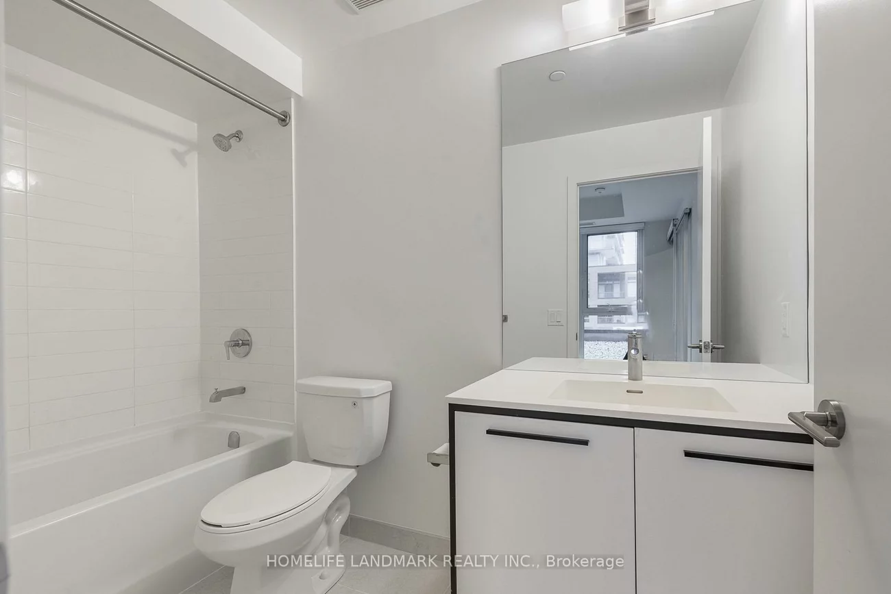 185, Deerfield, Central Newmarket, Newmarket