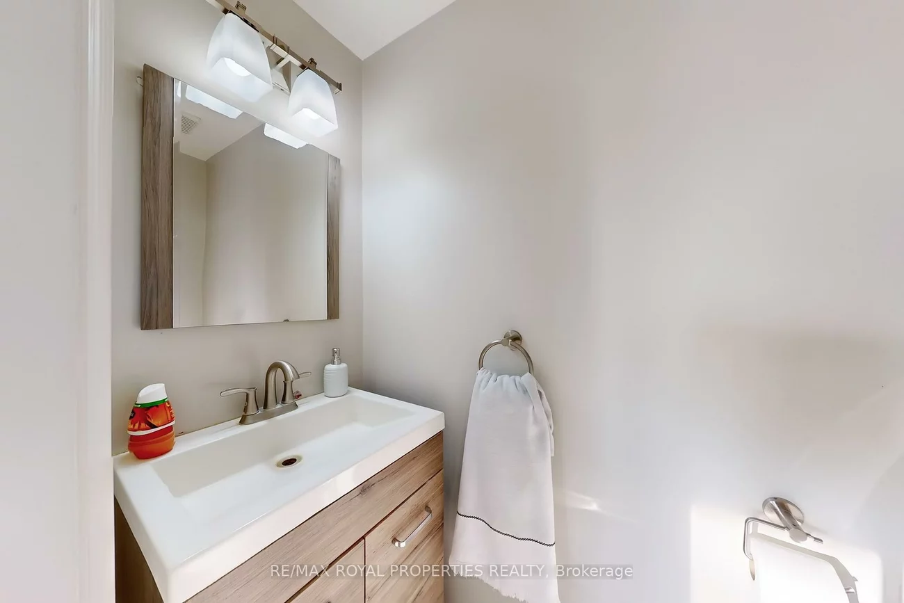 115, Main, Central Newmarket, Newmarket