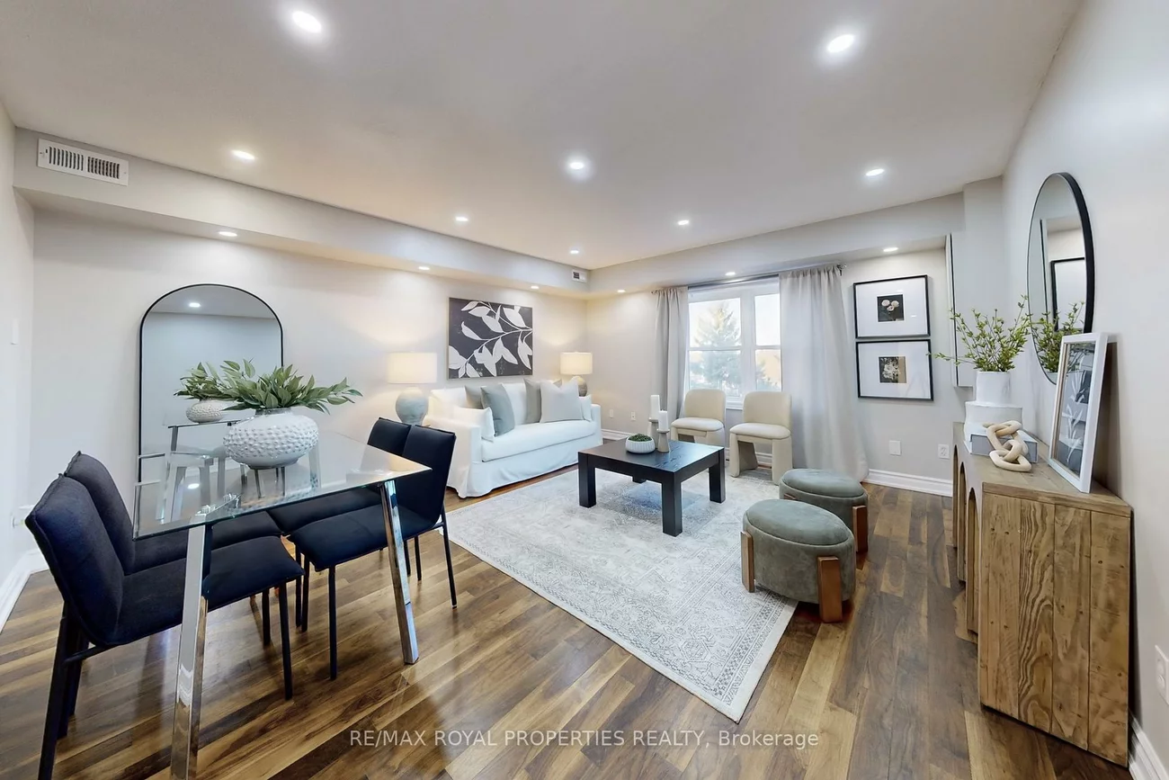 115, Main, Central Newmarket, Newmarket