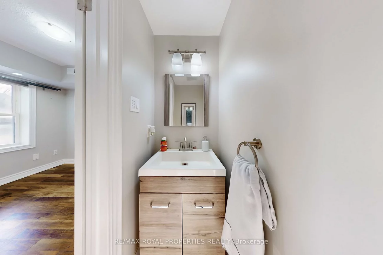 115, Main, Central Newmarket, Newmarket