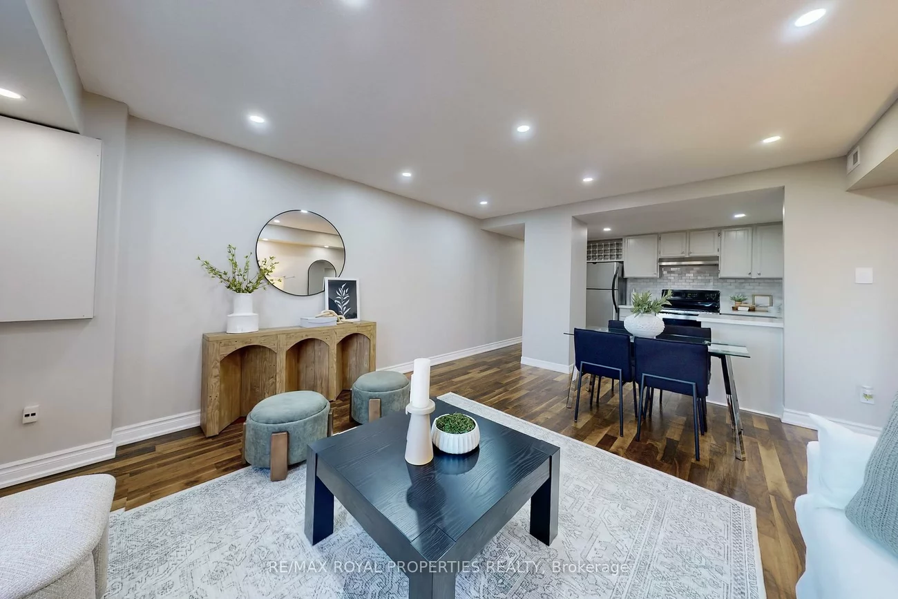 115, Main, Central Newmarket, Newmarket