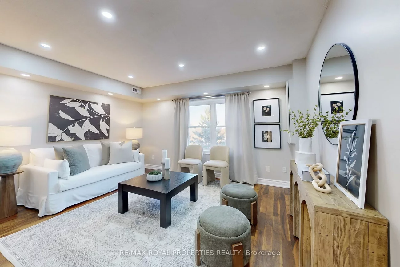 115, Main, Central Newmarket, Newmarket