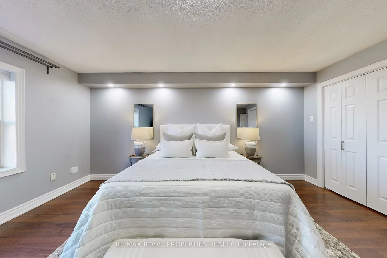 115, Main, Central Newmarket, Newmarket