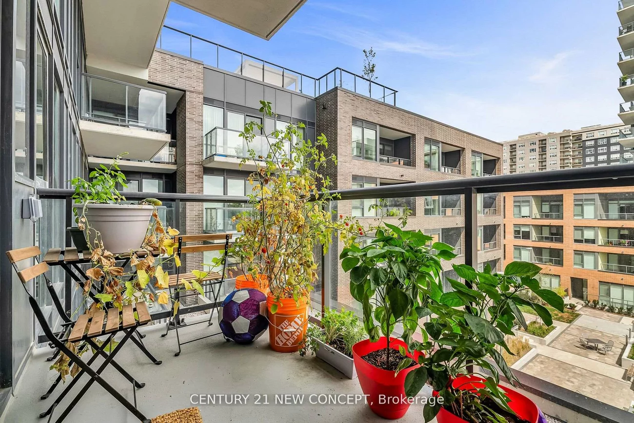 185, Deerfield, Central Newmarket, Newmarket