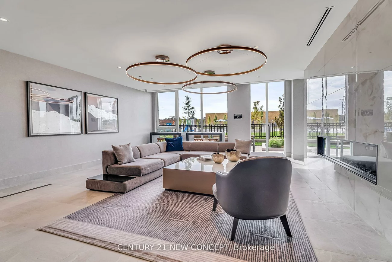 185, Deerfield, Central Newmarket, Newmarket