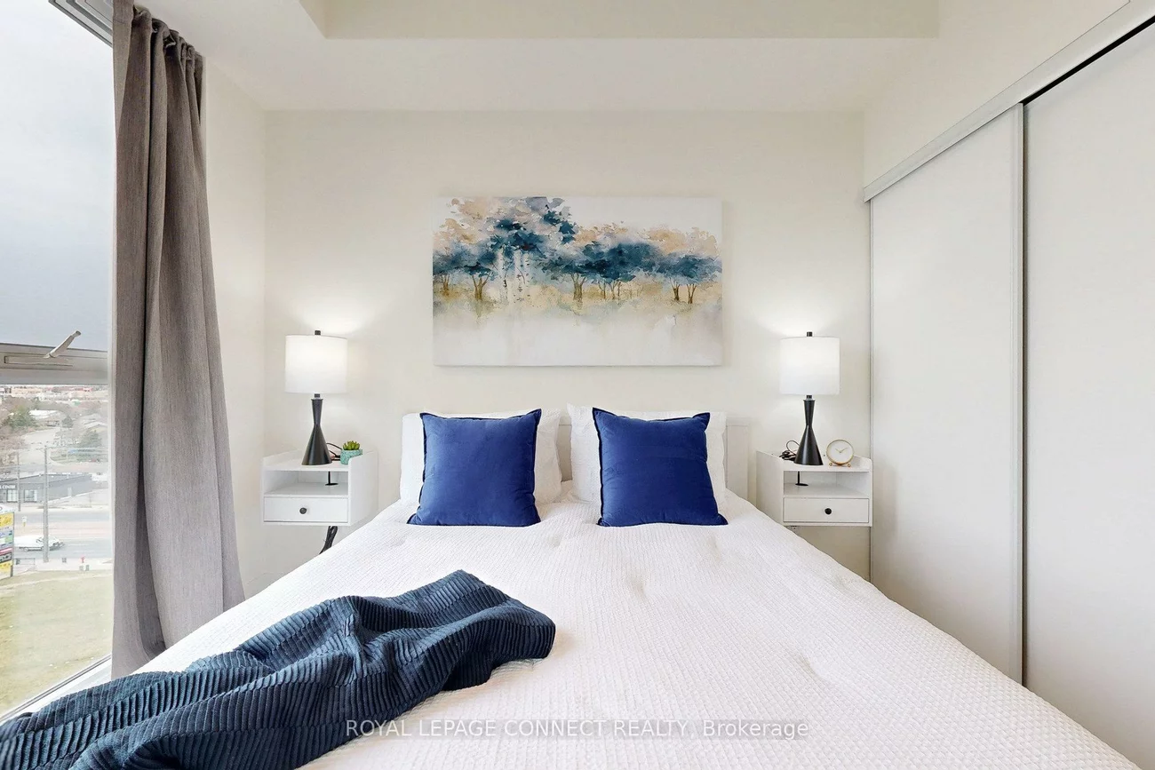 185, Deerfield, Central Newmarket, Newmarket