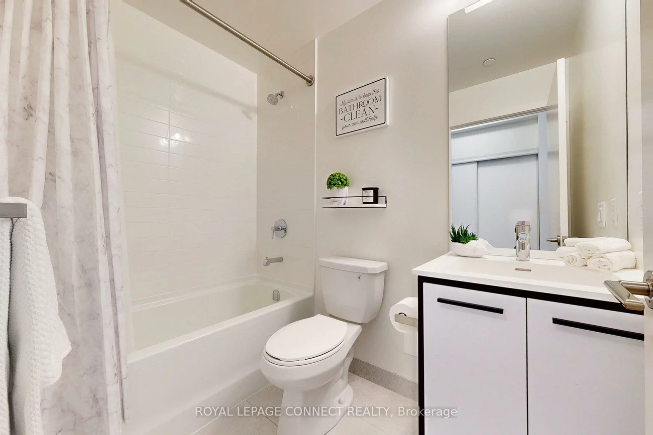 185, Deerfield, Central Newmarket, Newmarket