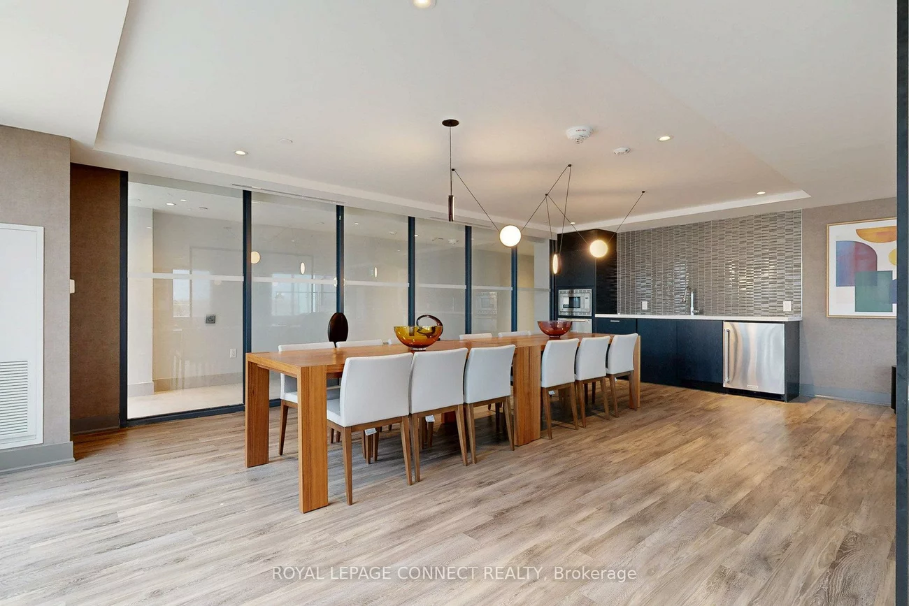 185, Deerfield, Central Newmarket, Newmarket