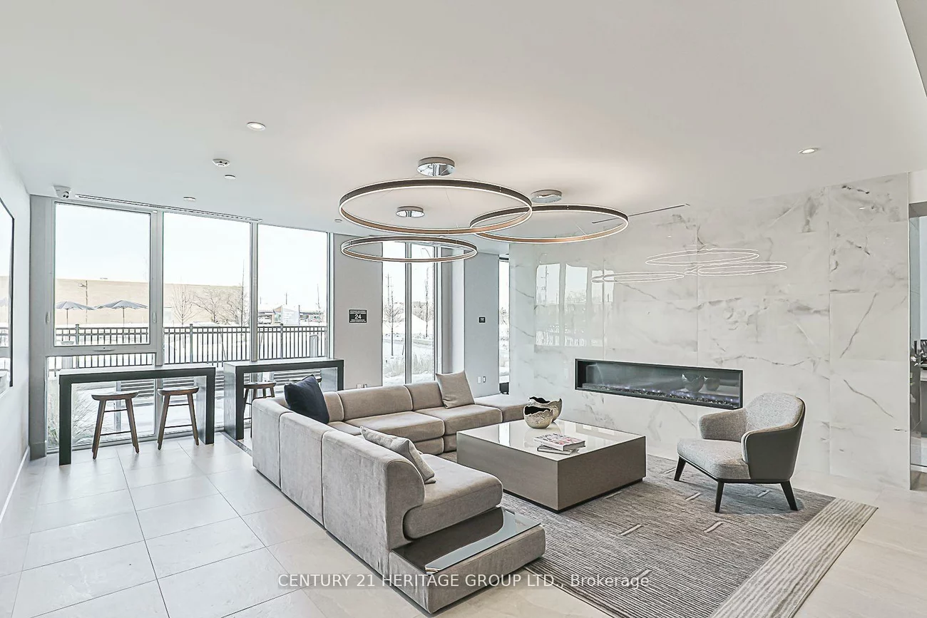 185, Deerfield, Central Newmarket, Newmarket