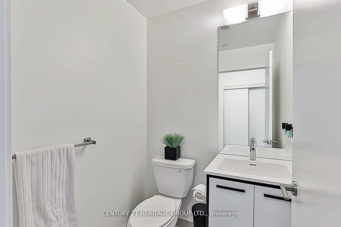 185, Deerfield, Central Newmarket, Newmarket