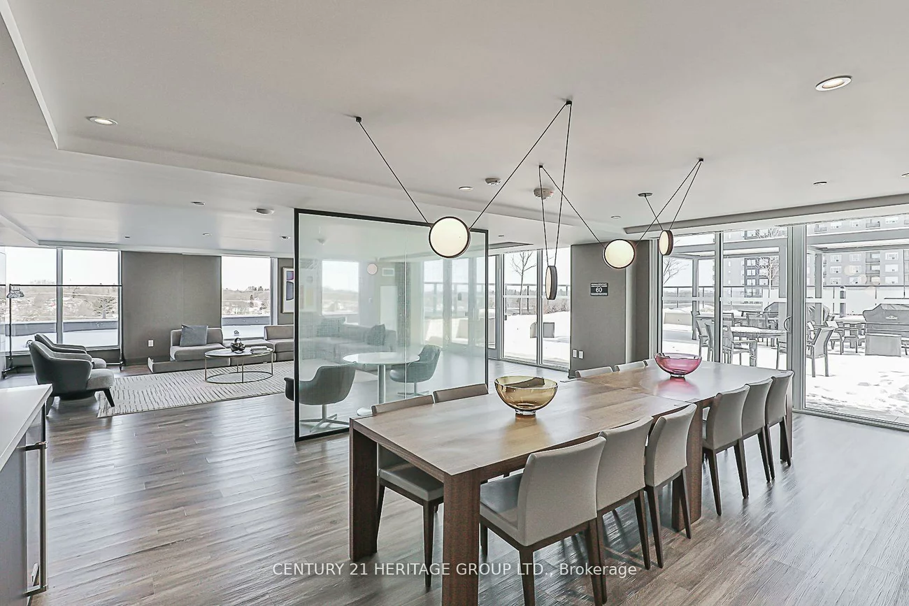 185, Deerfield, Central Newmarket, Newmarket