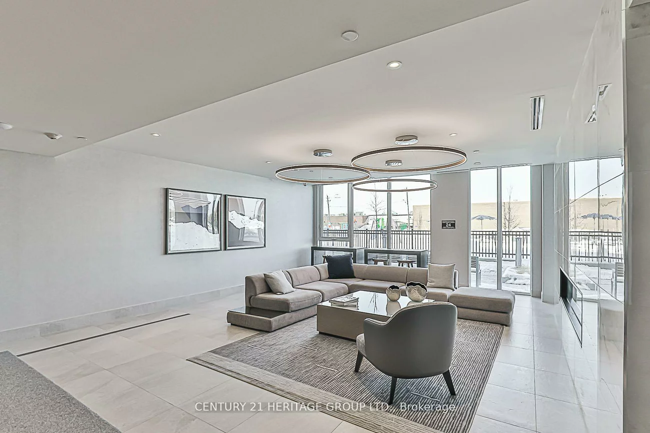 185, Deerfield, Central Newmarket, Newmarket