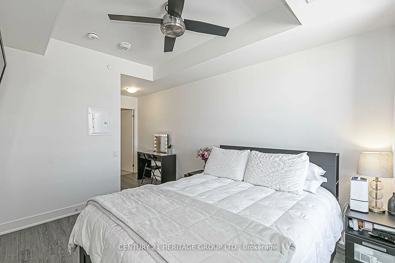 185, Deerfield, Central Newmarket, Newmarket