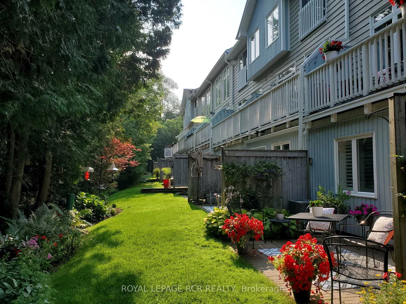 925, Creekfront, Gorham-College Manor, Newmarket