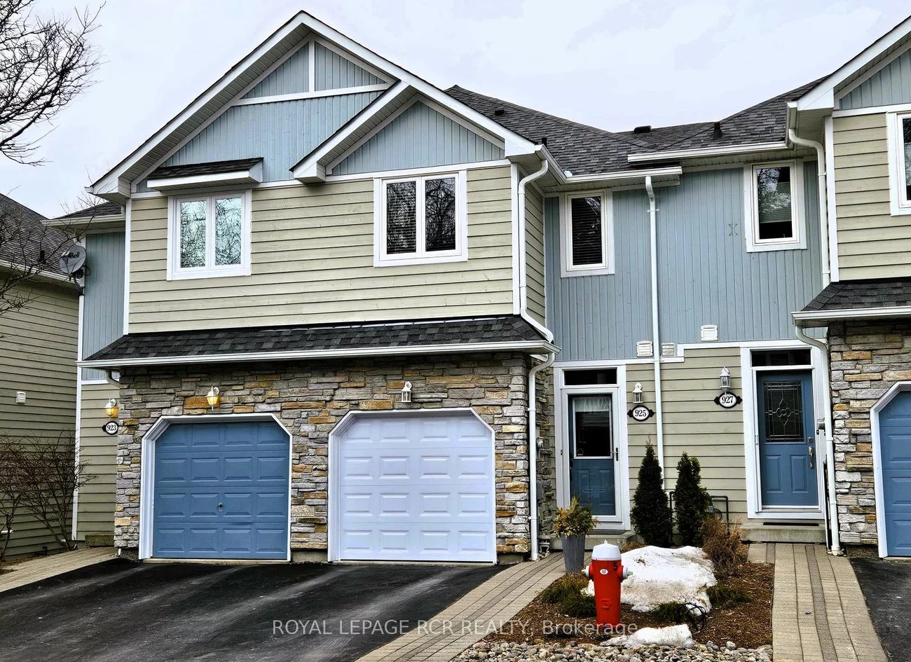 925, Creekfront, Gorham-College Manor, Newmarket