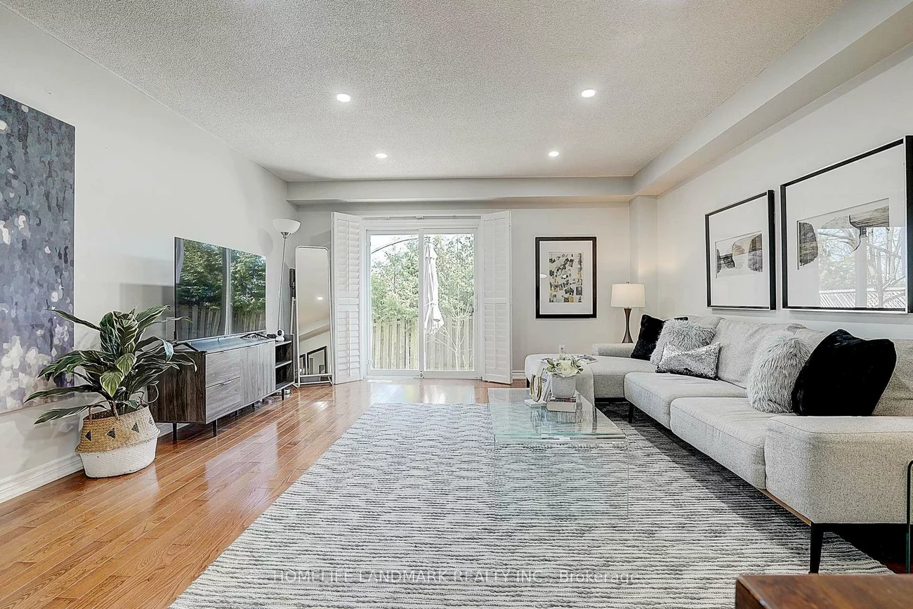 115, Main, Central Newmarket, Newmarket