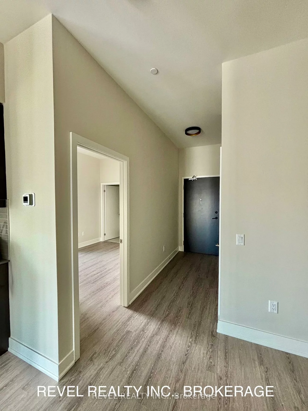 185, Deerfield, Central Newmarket, Newmarket