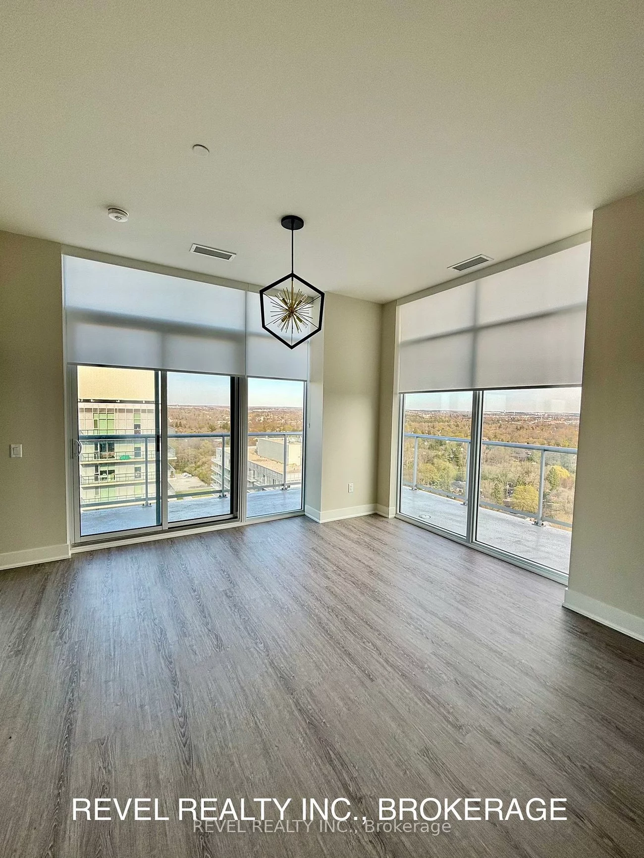 185, Deerfield, Central Newmarket, Newmarket