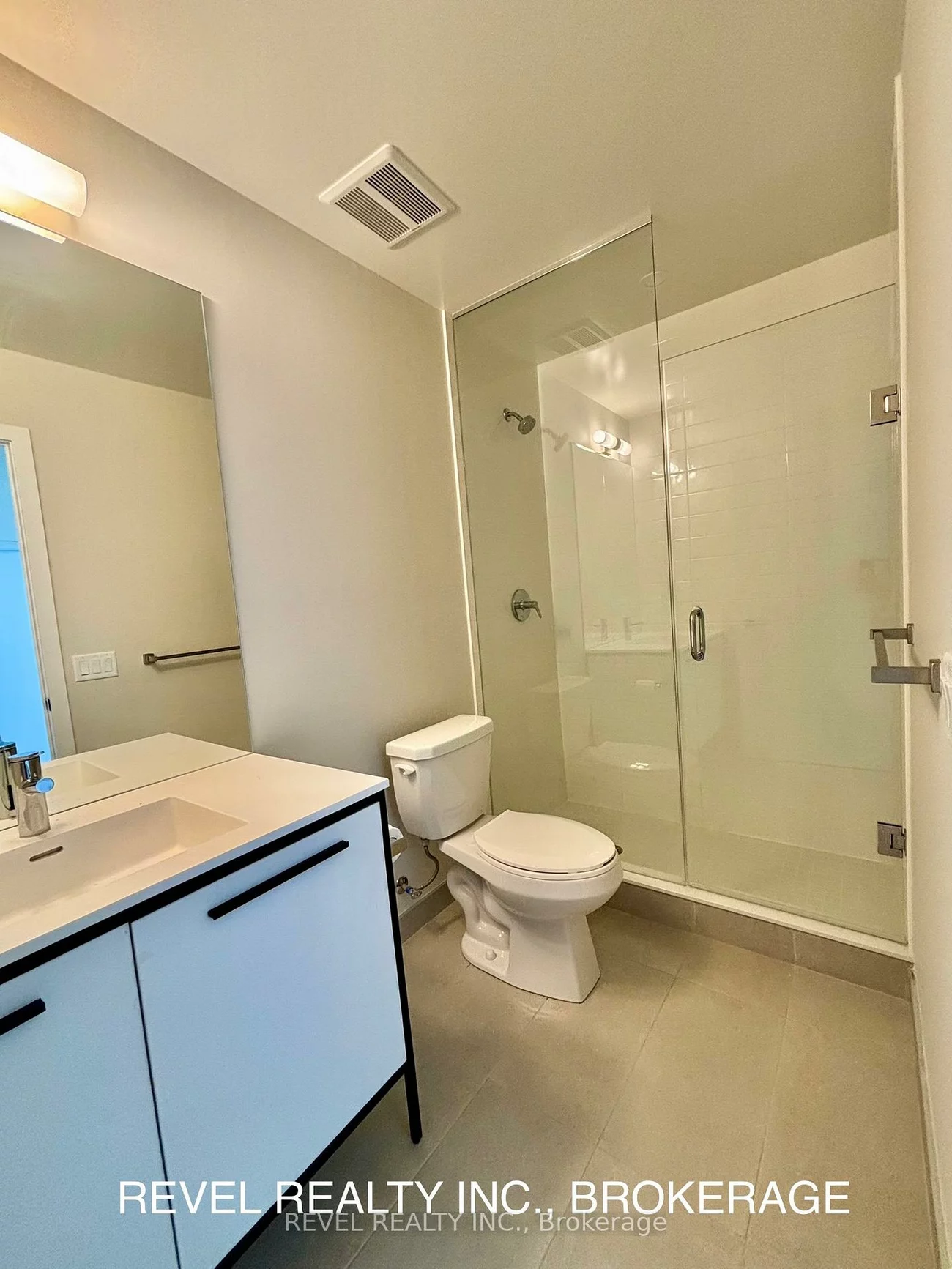185, Deerfield, Central Newmarket, Newmarket