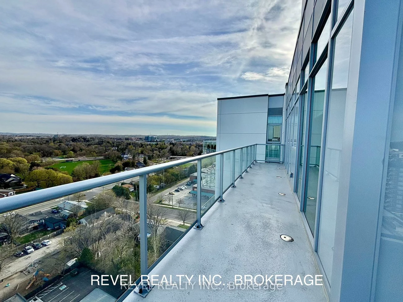 185, Deerfield, Central Newmarket, Newmarket