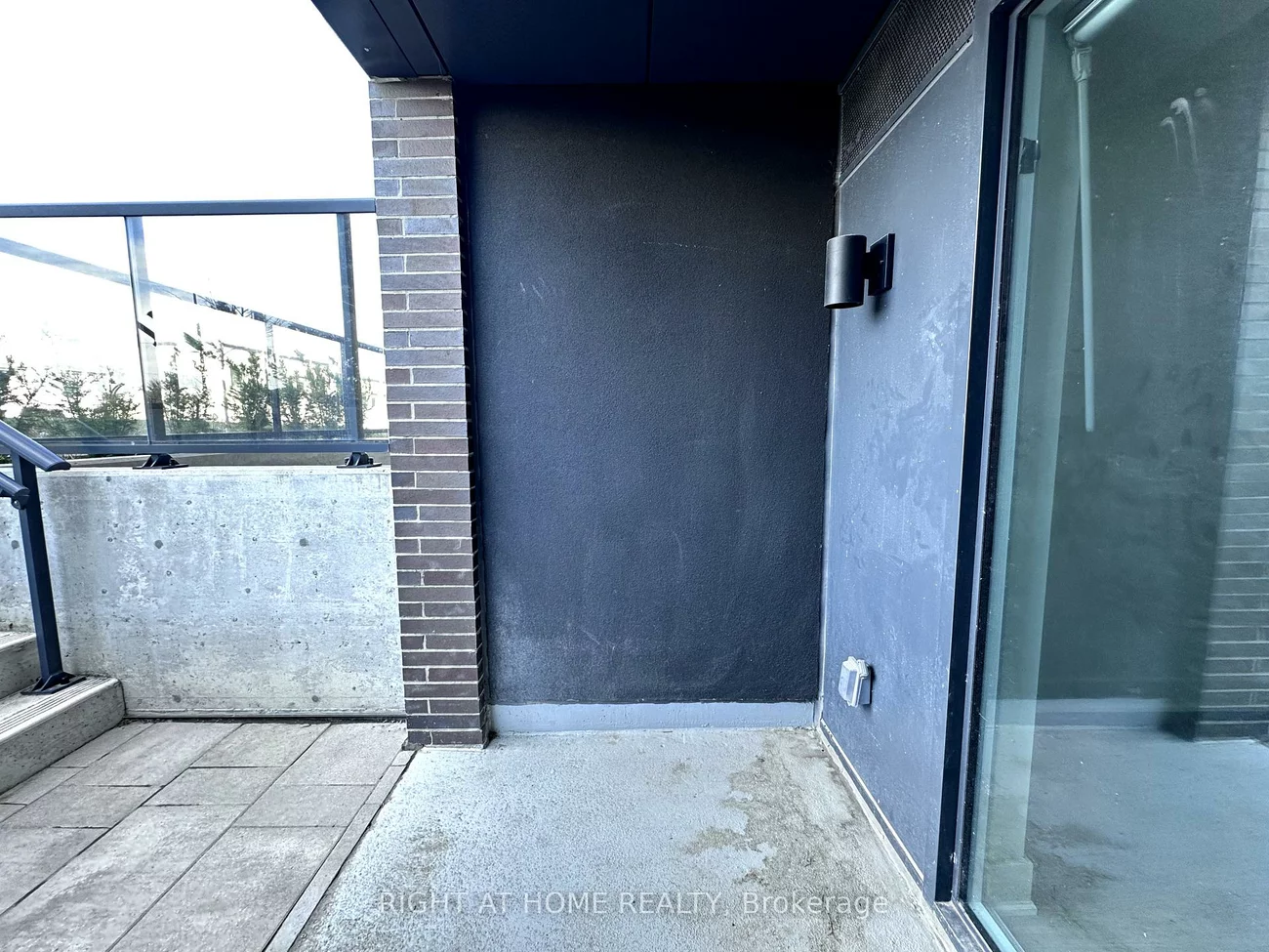 185, Deerfield, Central Newmarket, Newmarket