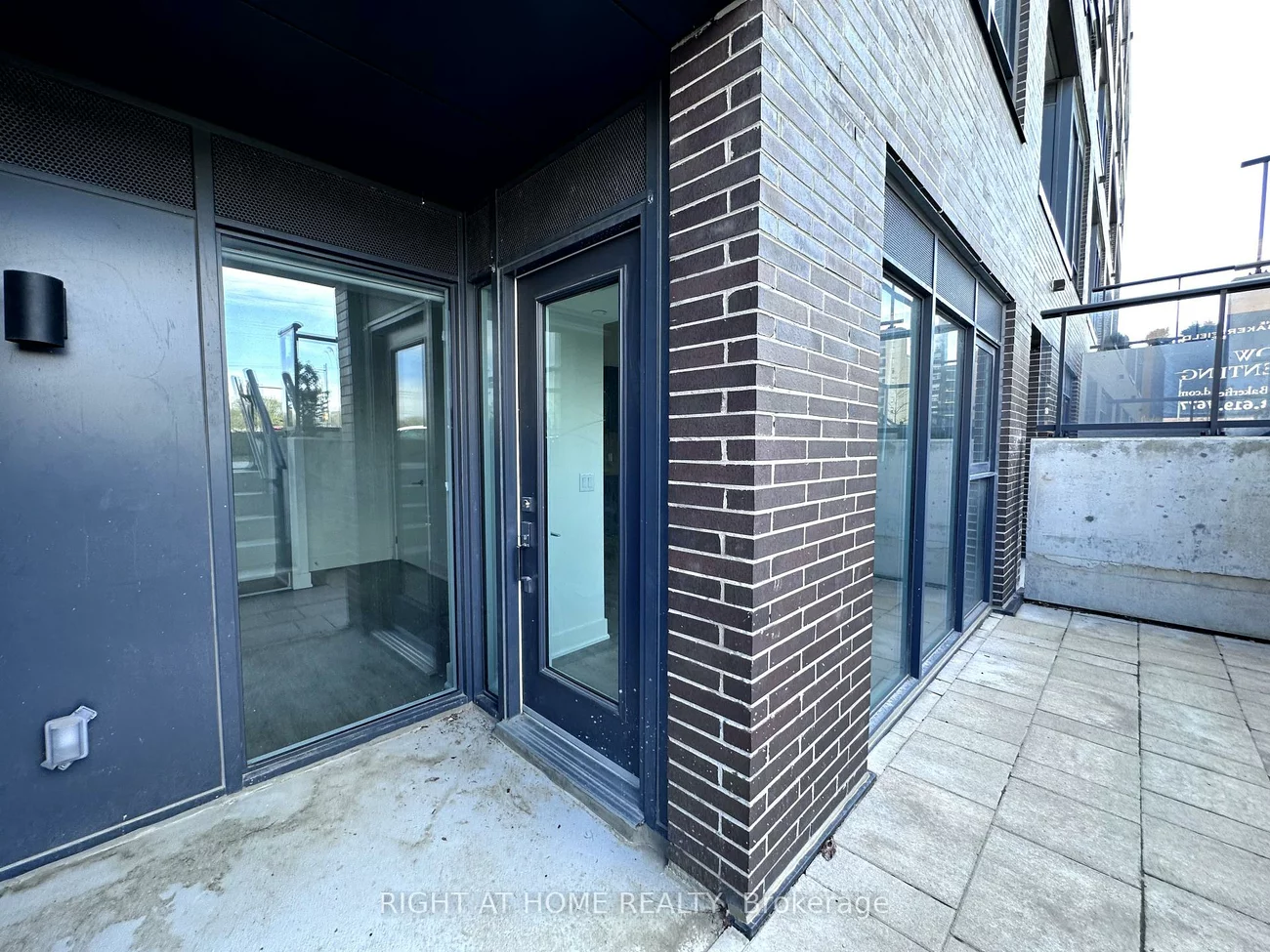 185, Deerfield, Central Newmarket, Newmarket