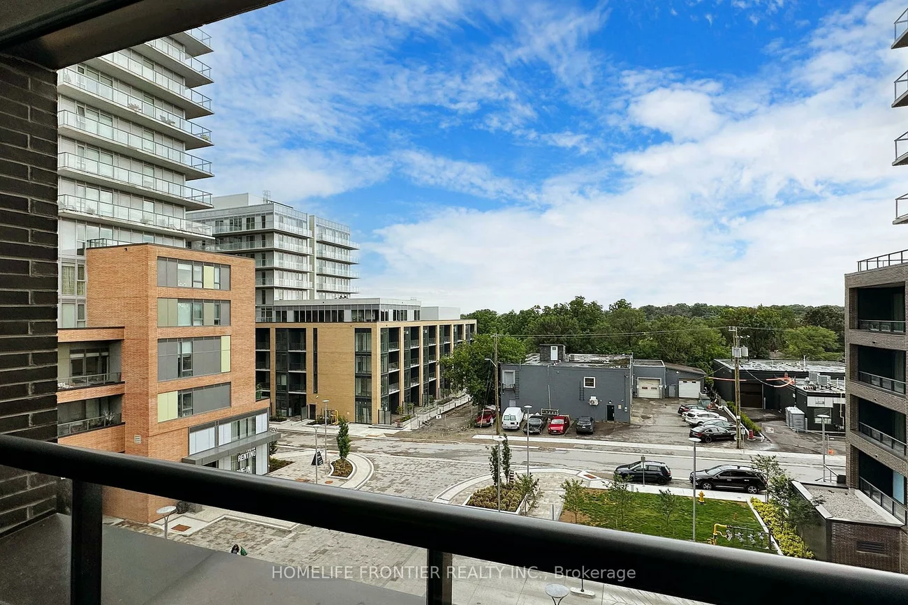 185, Deerfield, Central Newmarket, Newmarket