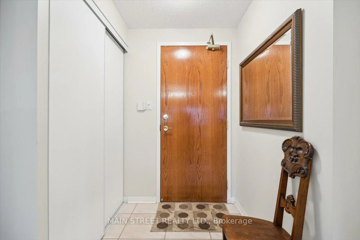 900, Bogart Mill, Gorham-College Manor, Newmarket