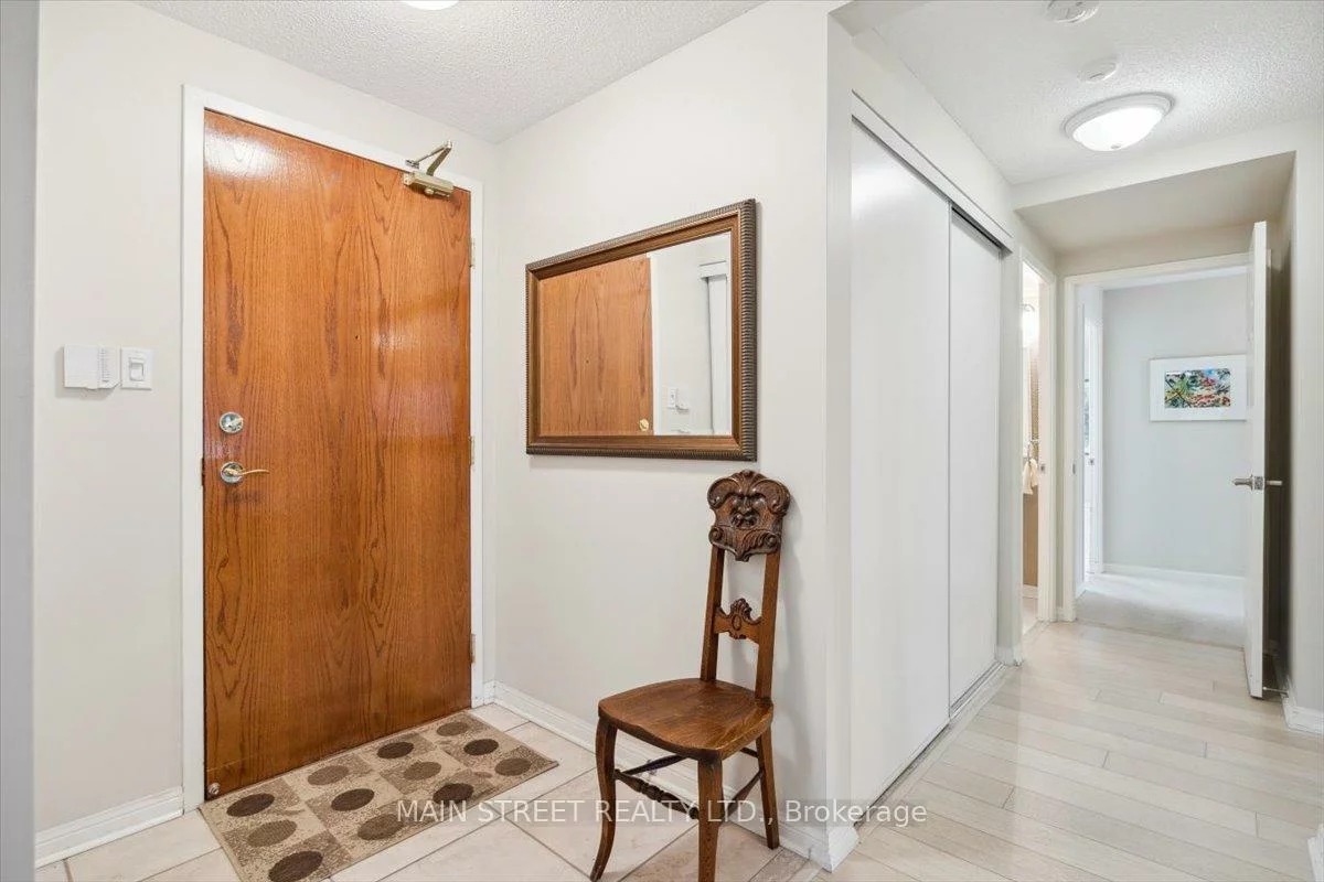 900, Bogart Mill, Gorham-College Manor, Newmarket