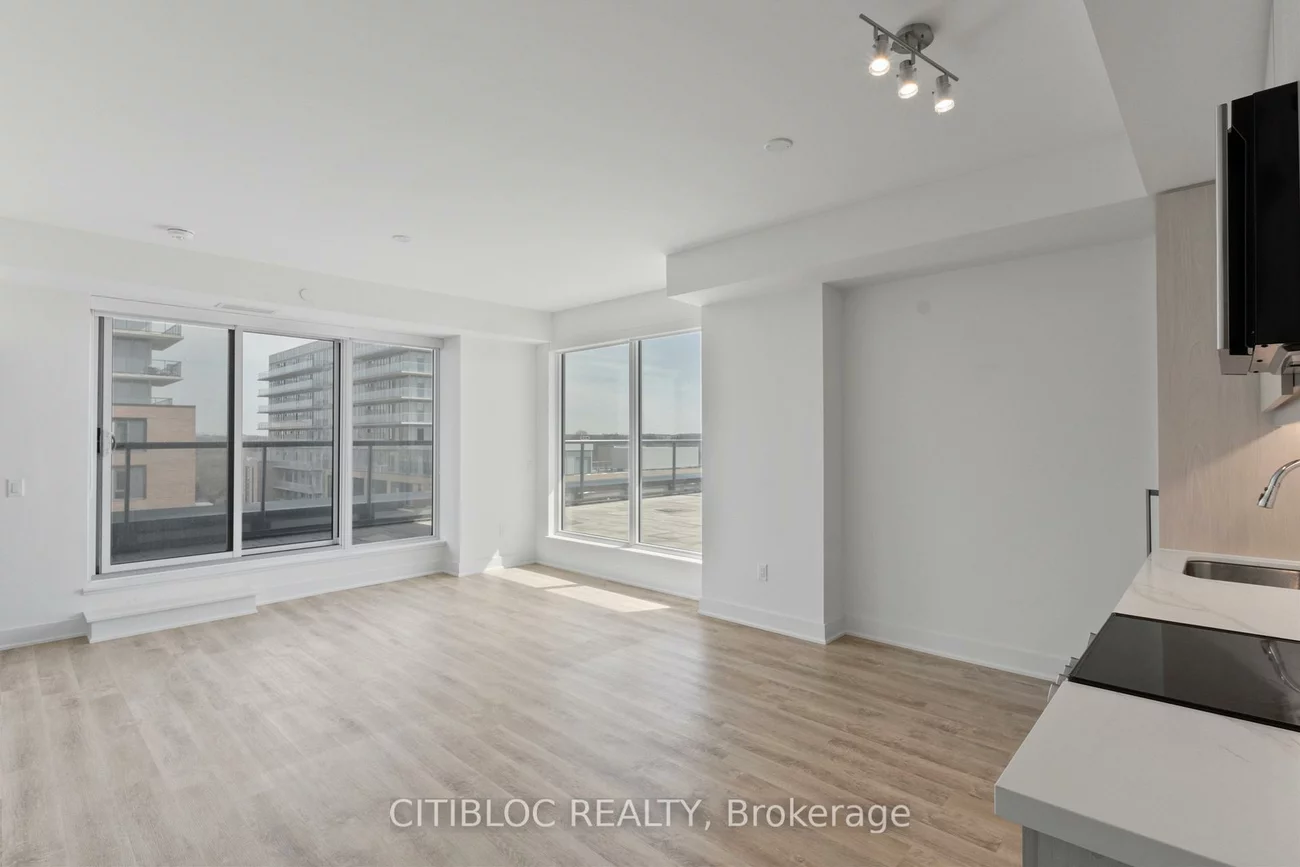185, Deerfield, Central Newmarket, Newmarket