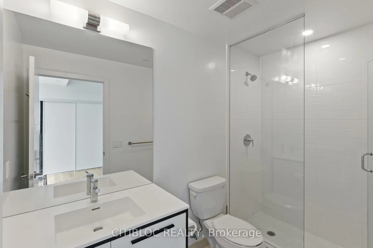 185, Deerfield, Central Newmarket, Newmarket