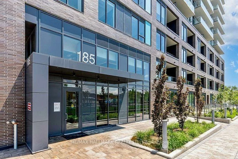 185, Deerfield, Central Newmarket, Newmarket